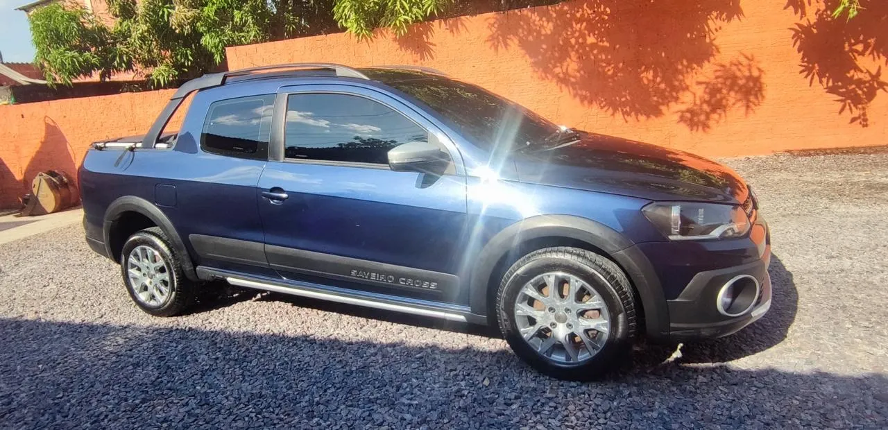 VOLKSWAGEN SAVEIRO 2015 Usados e Novos