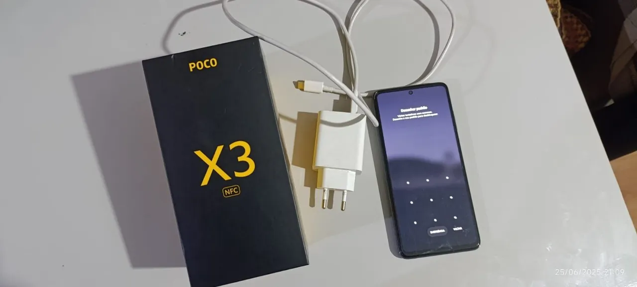 Vende-se poco x3 NFC em excelente estado deCONSERVAÇÃO
