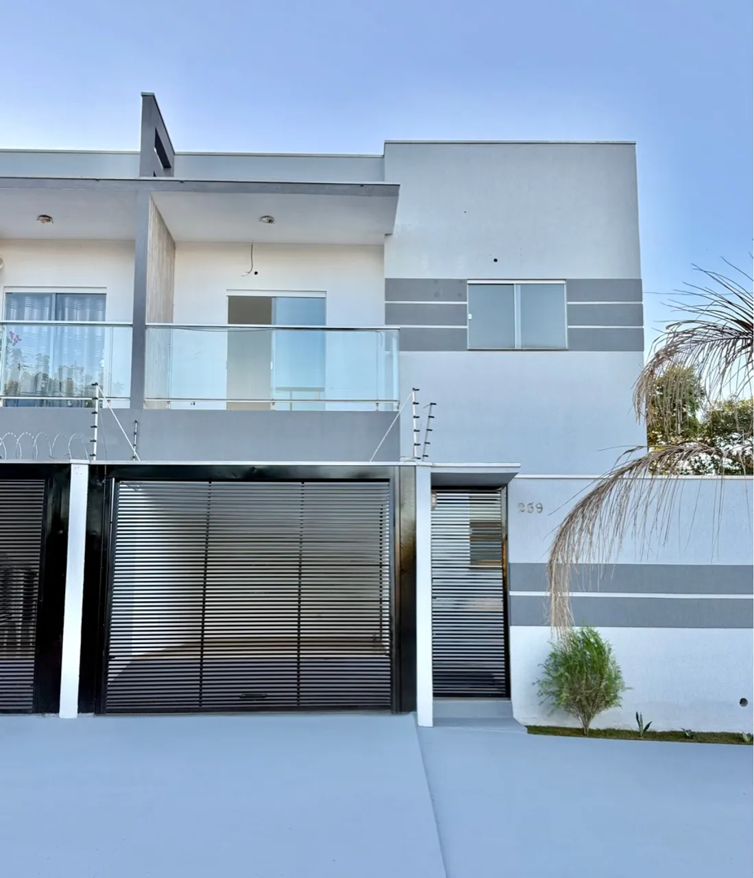Casa/Sobrado geminado para alugar(locação)