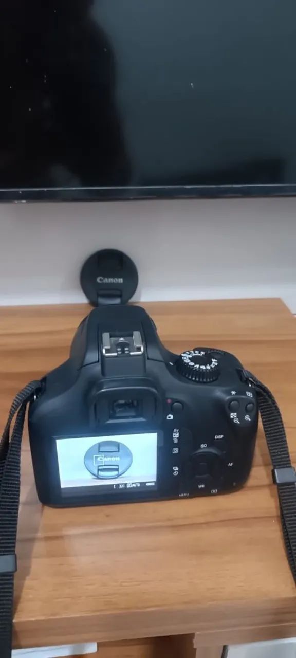 Câmera Canon EOS Rebel T100 com Lente e Acessórios - Foto 2