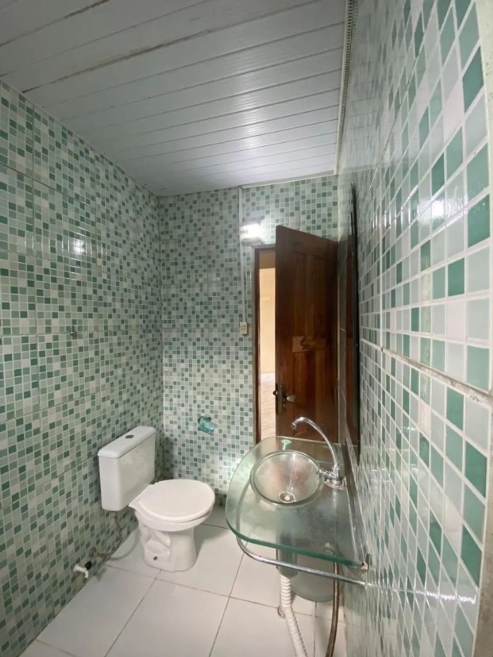 VENDE-SE IMÓVEL RESIDENCIAL BEM LOCALIZADO NO CENTRO - Foto 4