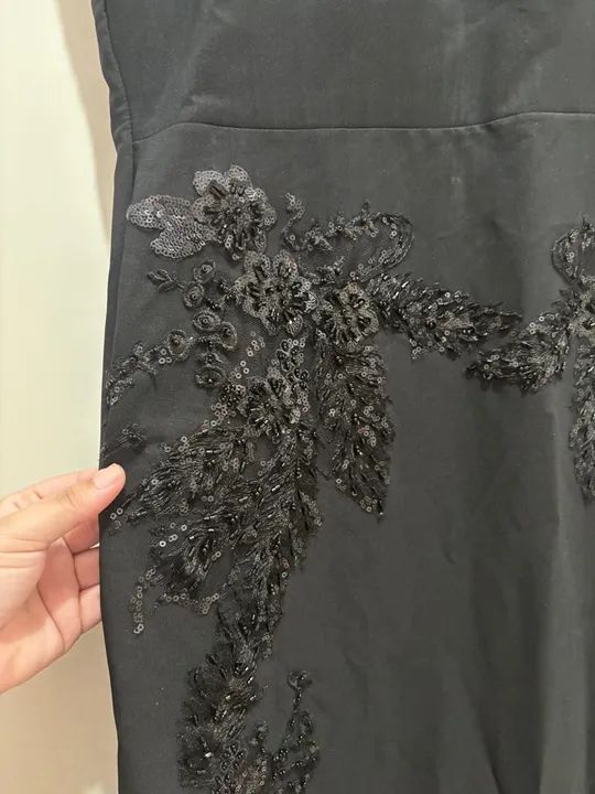 Vestido preto com detalhes em paetês - Foto 3