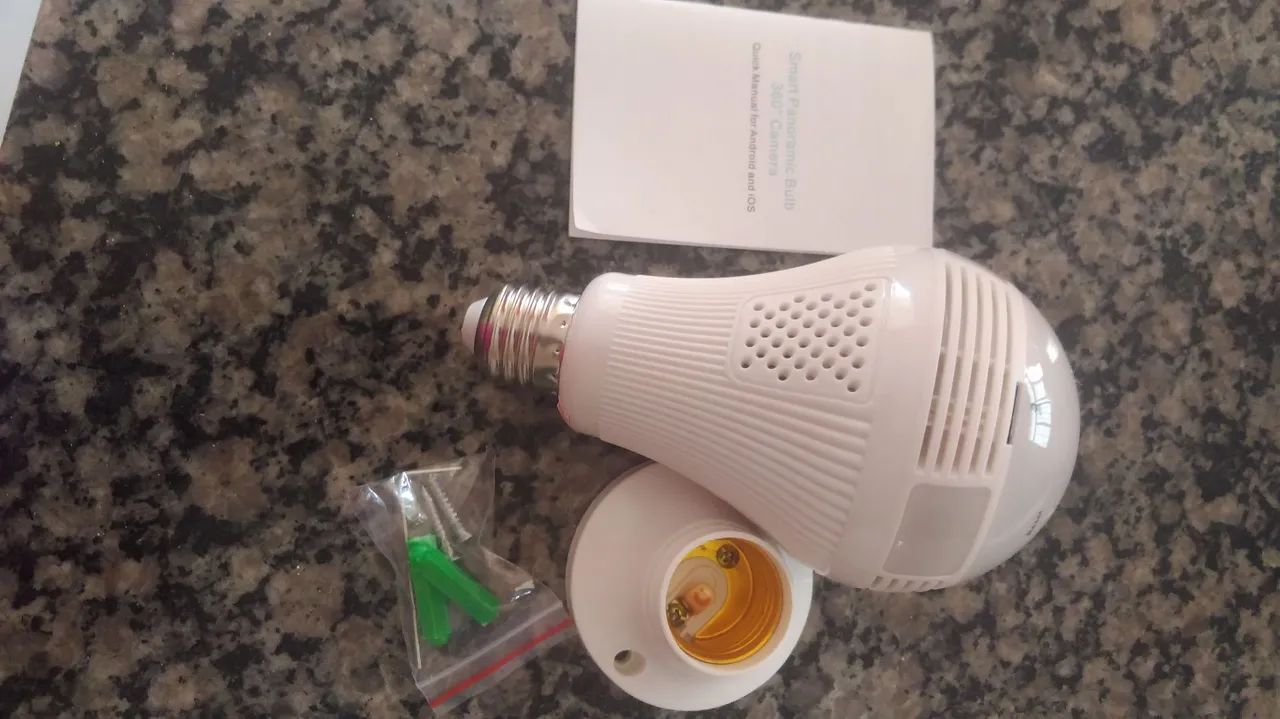 Câmera Espiã Wi-Fi - Lâmpada de Segurança 360°