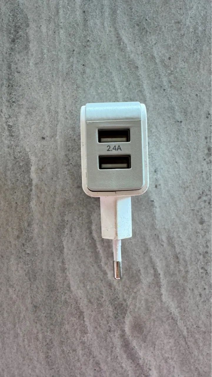 Iplace Carregador USB 2.4A - Carregamento Rápido