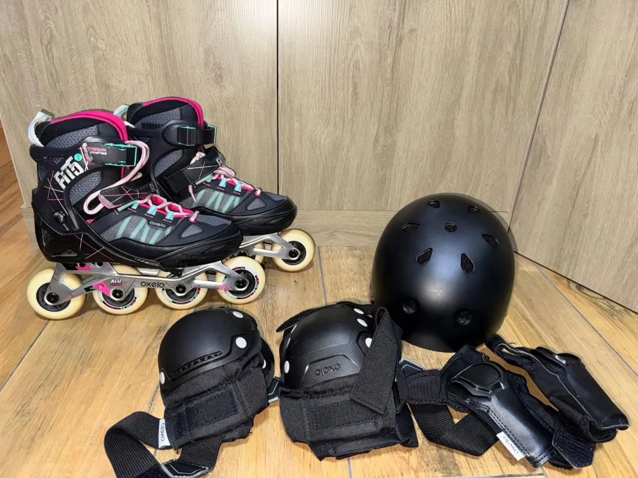 Kit Patins Inline Oxelo Fit 5 + Proteções