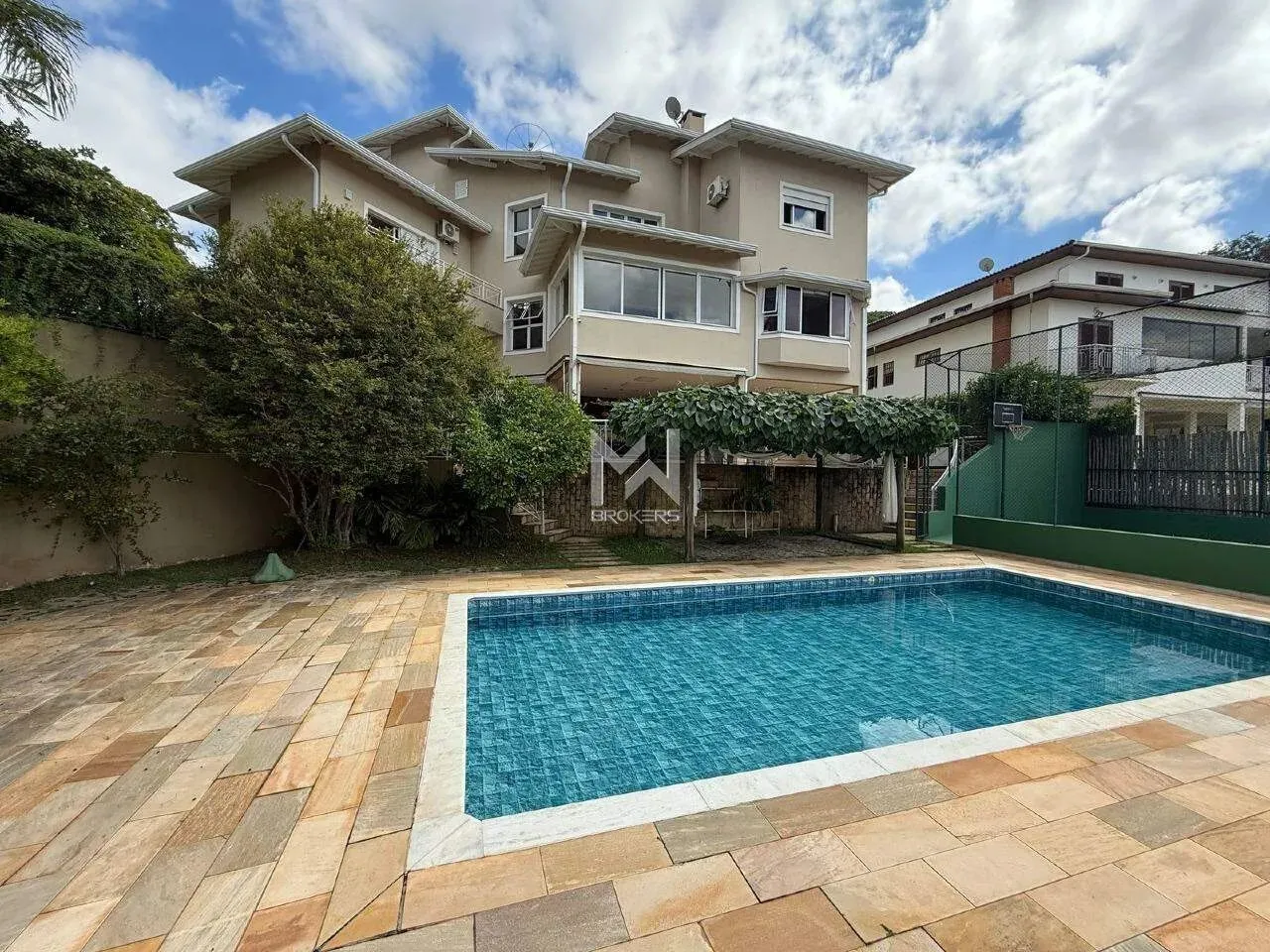 Casa à venda no Condomínio Estância Marambaia em Vinhedo - SP