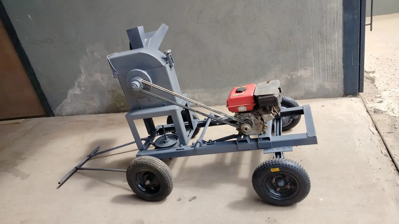 Máquina de Processamento Agrícola Portátil
