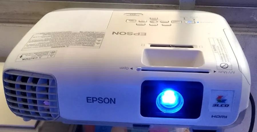 Projetor Epson Powerlite S17 - Foto 3