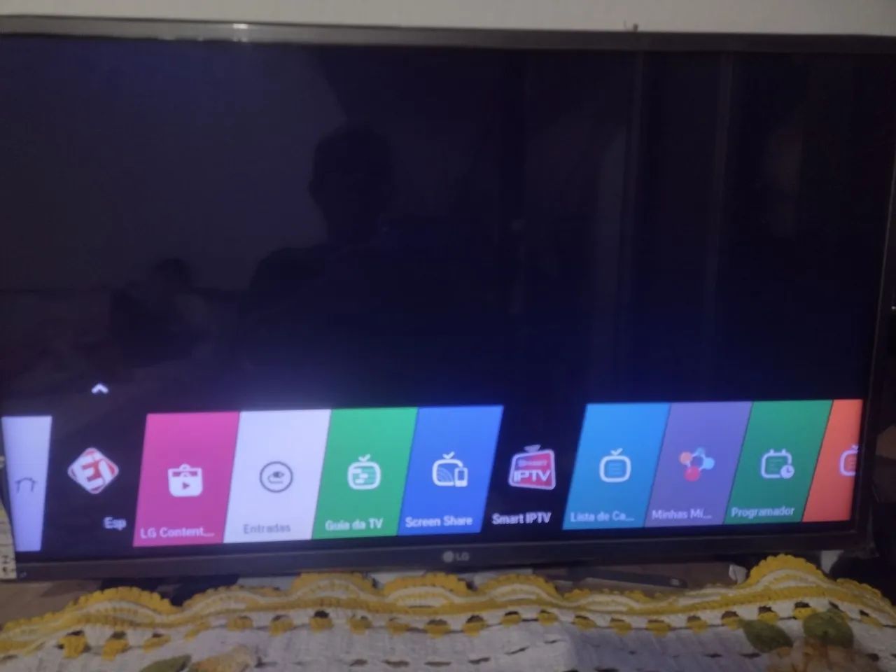 SMART TV LG 32 POL usada funcionando perfeitamente  - Foto 2