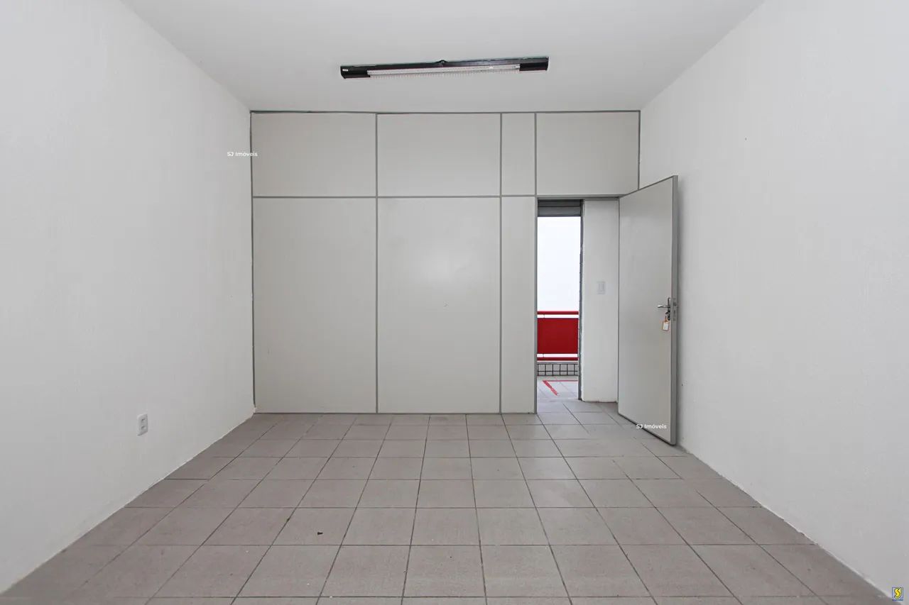 Sala comercial com estacionamento no Bom Futuro - Foto 4