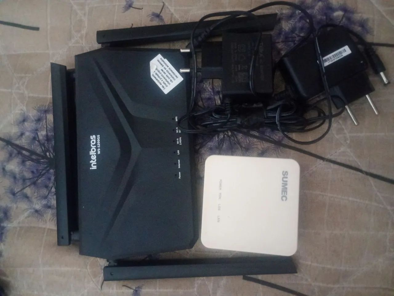 Vendo roteador de wi-fi Intelbras novo 