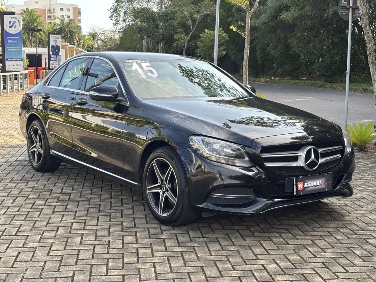 Mercedes-Benz C-180 2015