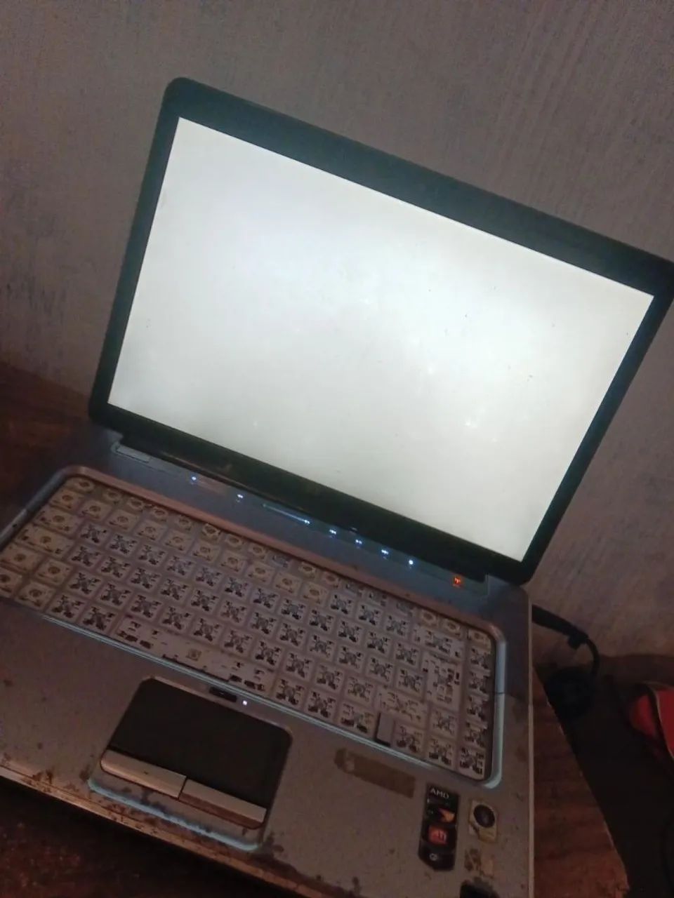 Notebook HP Pavilion dv5 AMD - Para Conserto ou Peças