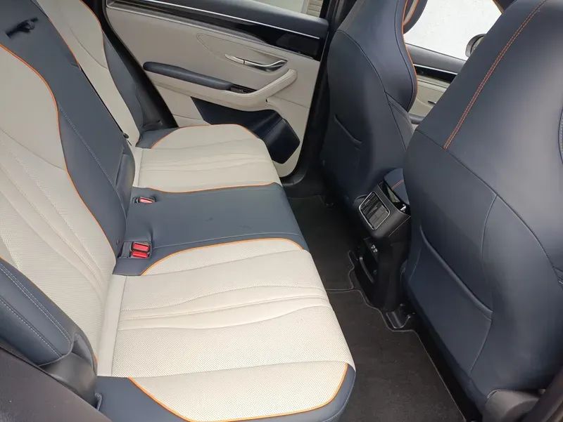 BYD Song Plus 1.5 16V Aut. (Hibrido), foto 11 de 13