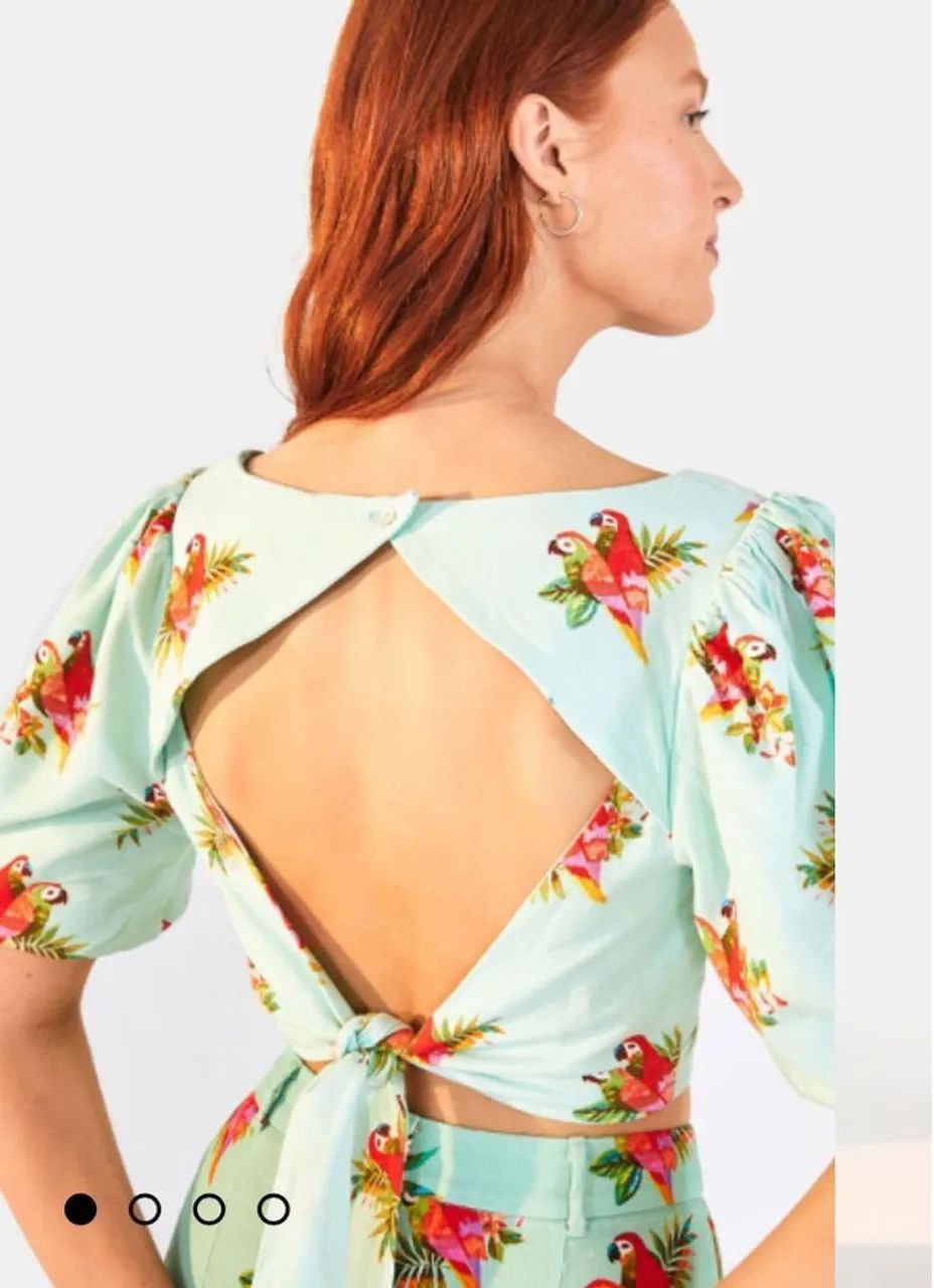 Blusa cropped floral Farm - Foto 3