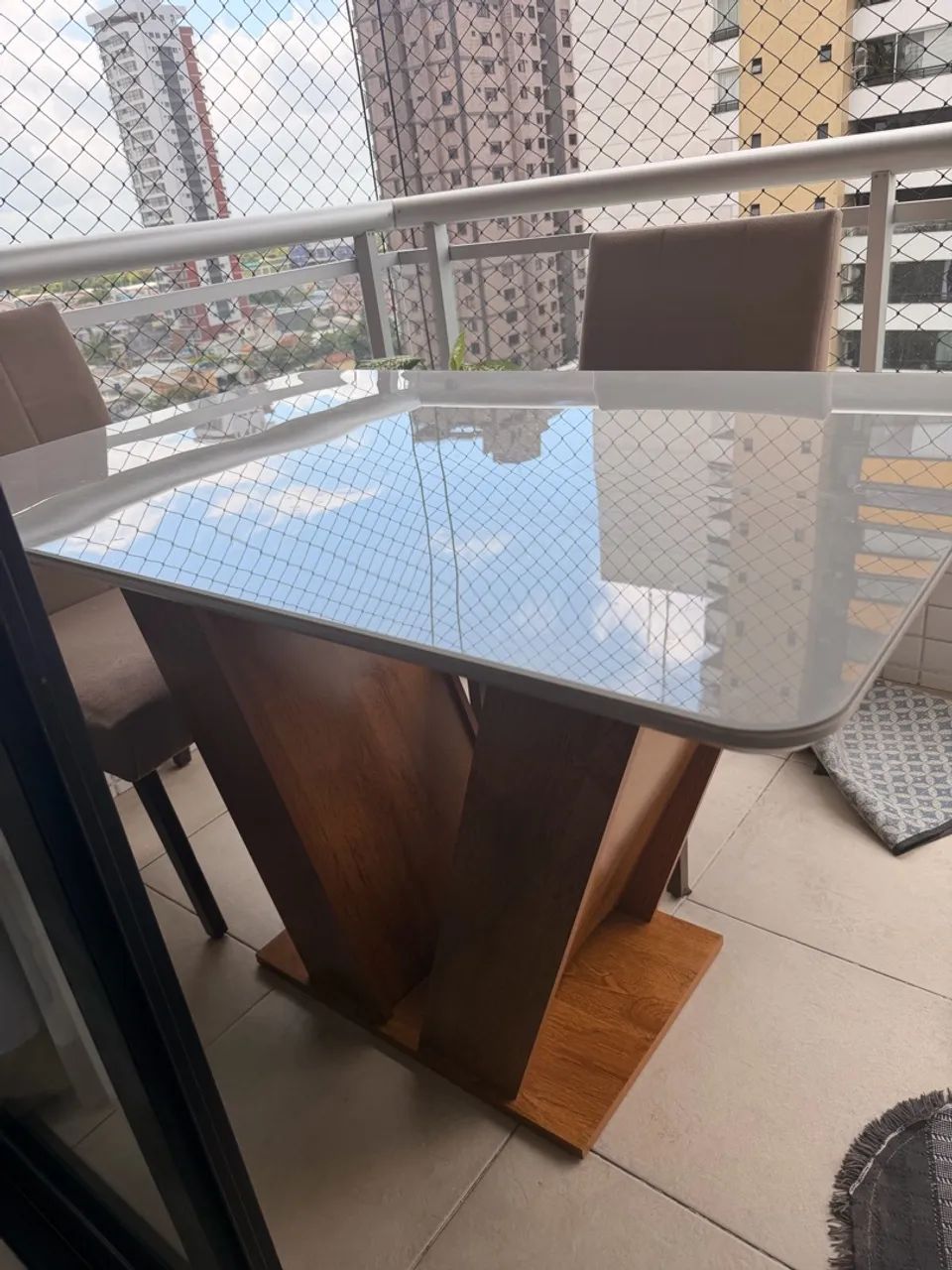 Vende-se mesa para 4 lugares  - Foto 2