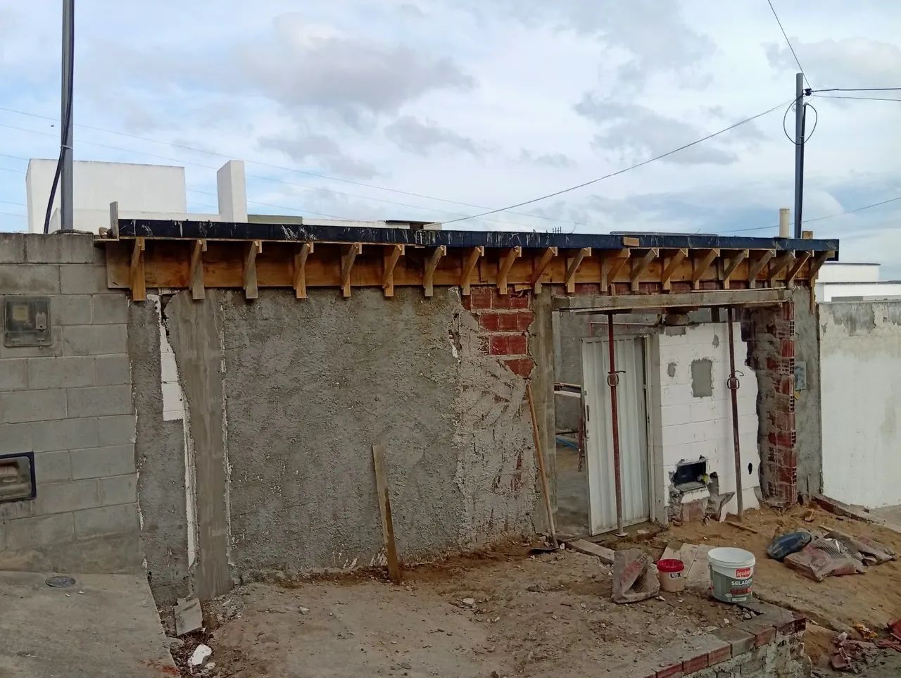 Faço serviço de pedreiro revestimento em geral - Foto 4