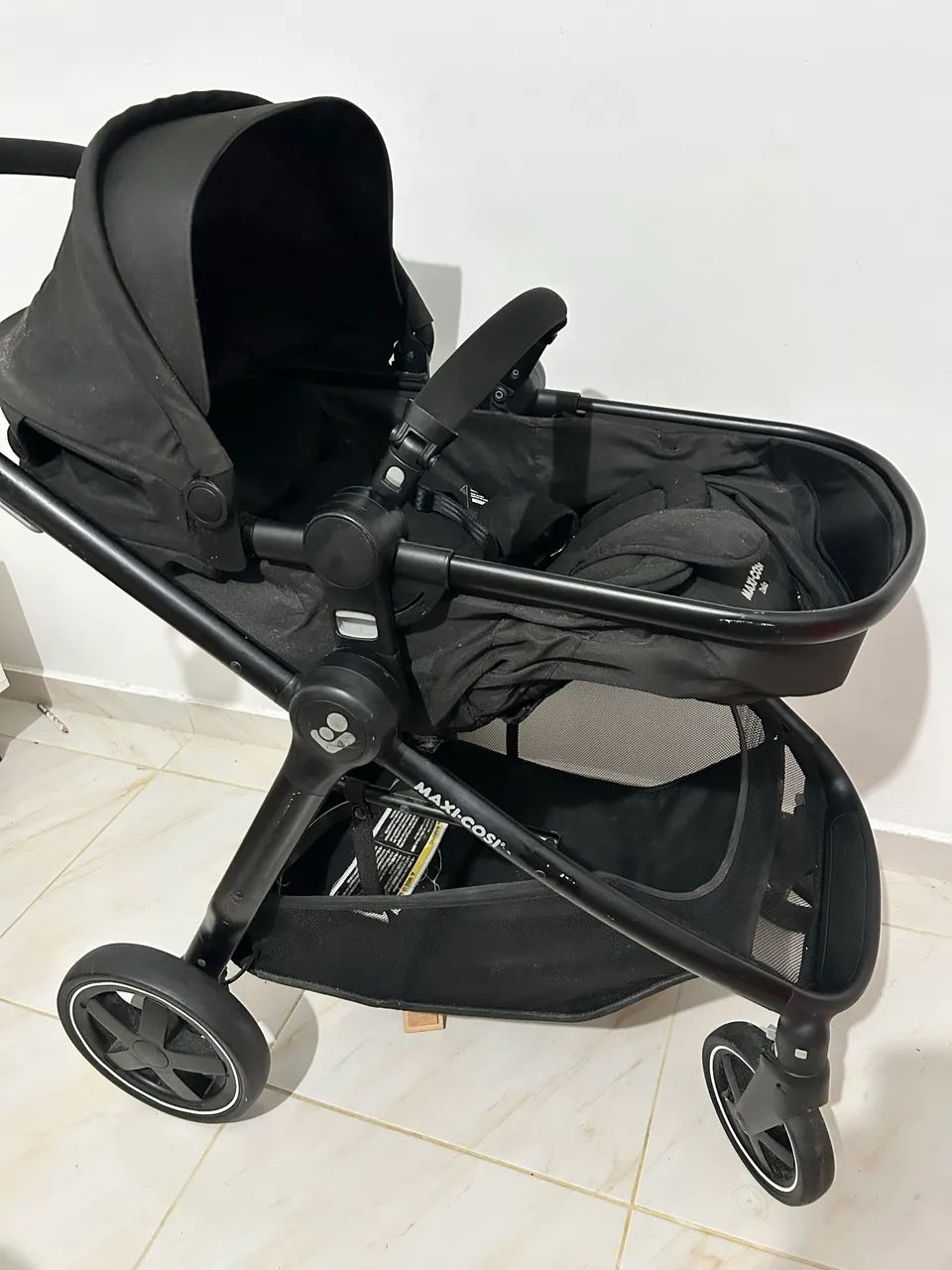 Carrinho + bebê conforto + moisés + isofix 
