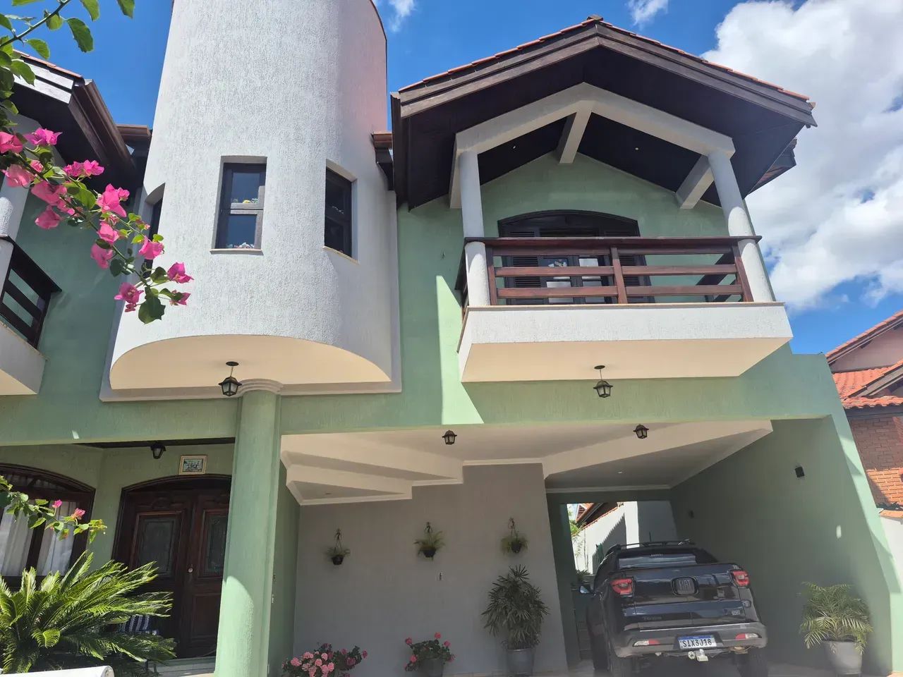 Casa para venda tem 402 metros quadrados com 4 quartos - Foto 3