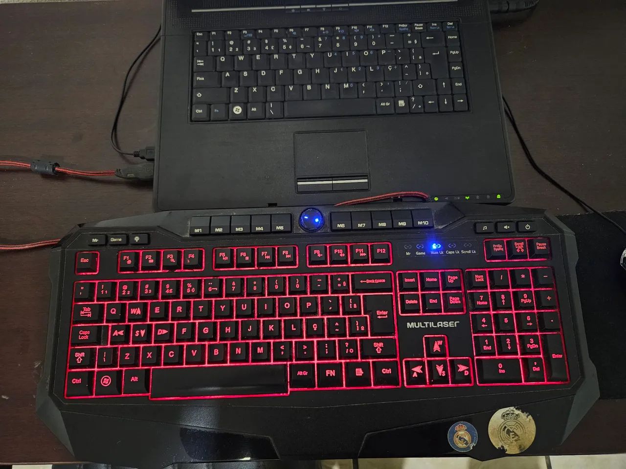 VENDO NOTEBOOK COM TECLADO GAMER, MOUSE E MOUSEPAD - Foto 2
