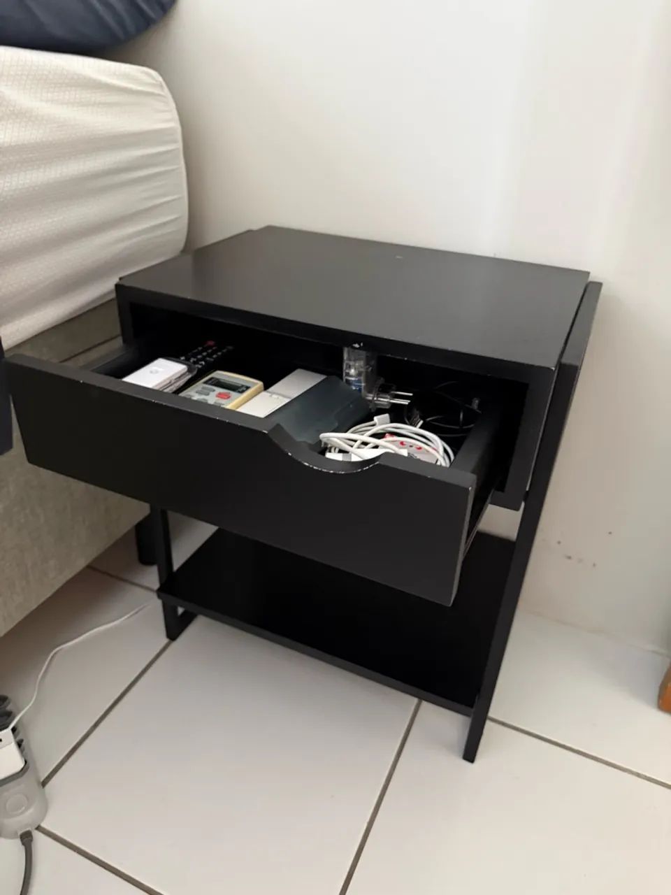 Mesa de cabeceira - MDF - Foto 2