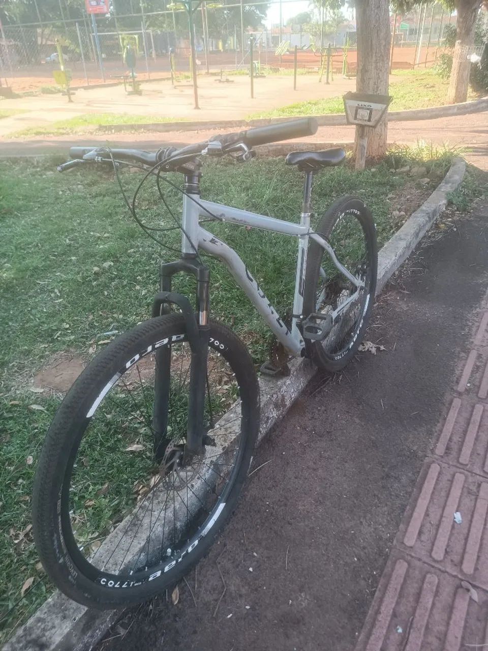 Bicicleta aro 29  - Foto 2