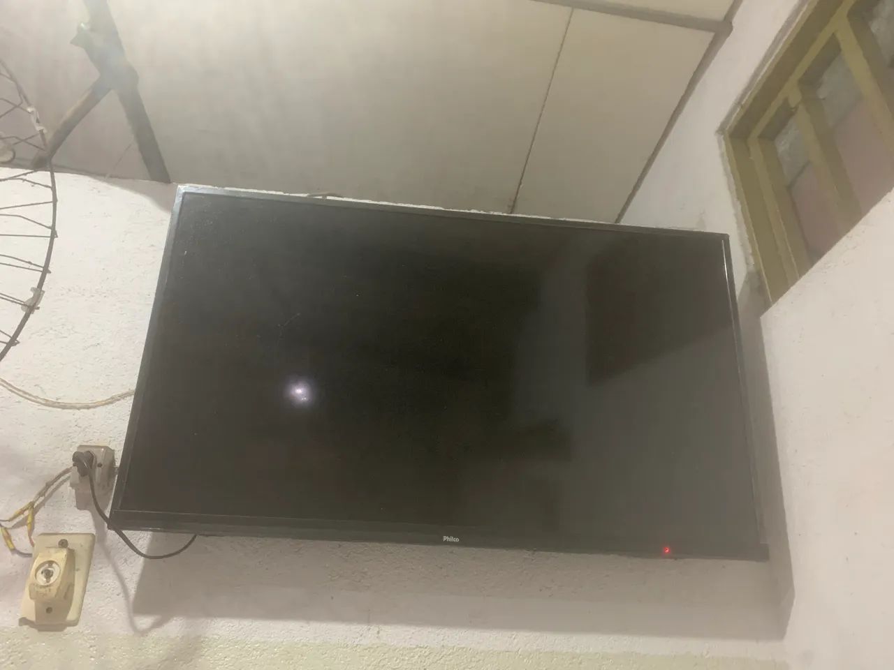 Vendo uma tv smart 43 polegada - Foto 3