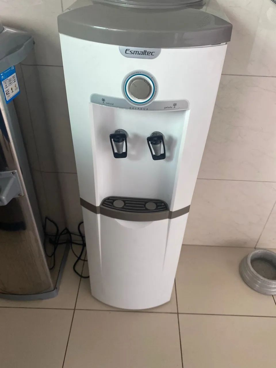Bebedouro Esmaltec 120v