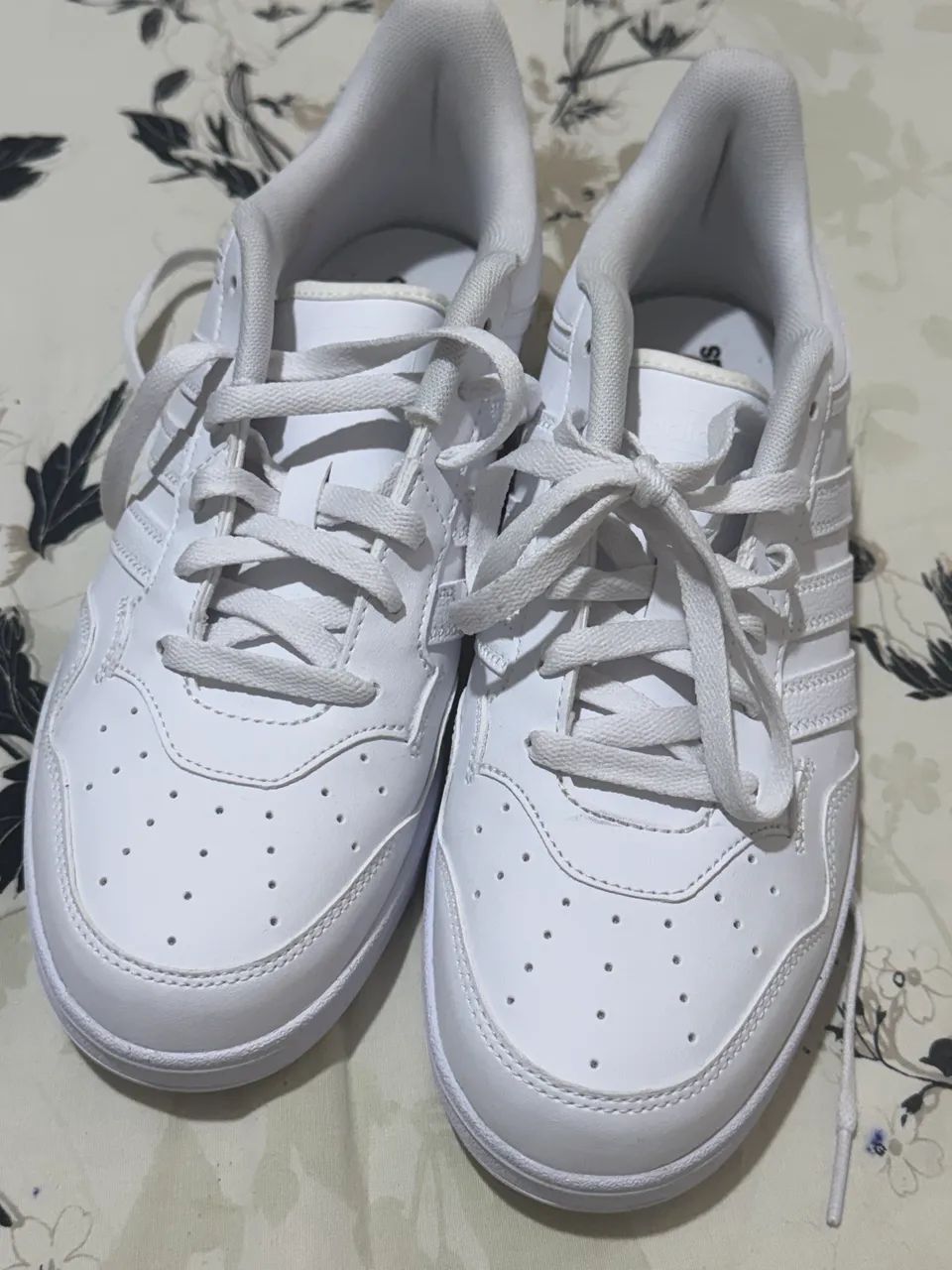 Tênis Adidas branco - Foto 2