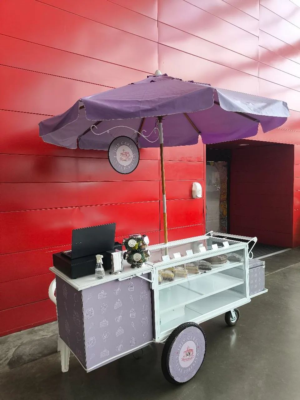 Food Kart com Vitrine Tripla, Prateleiras e Caixa Térmica - Foto 2