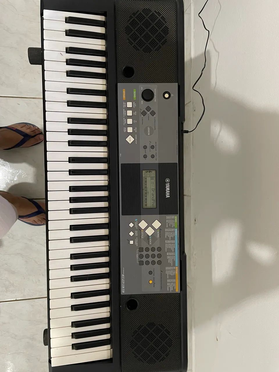  Teclado arranjador Yamaha modelo PSR-E233 - Foto 2
