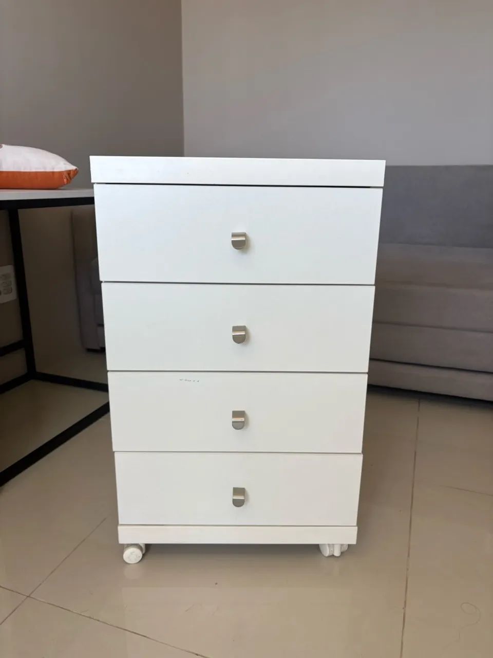 Gaveteiro branco 4 gavetas 