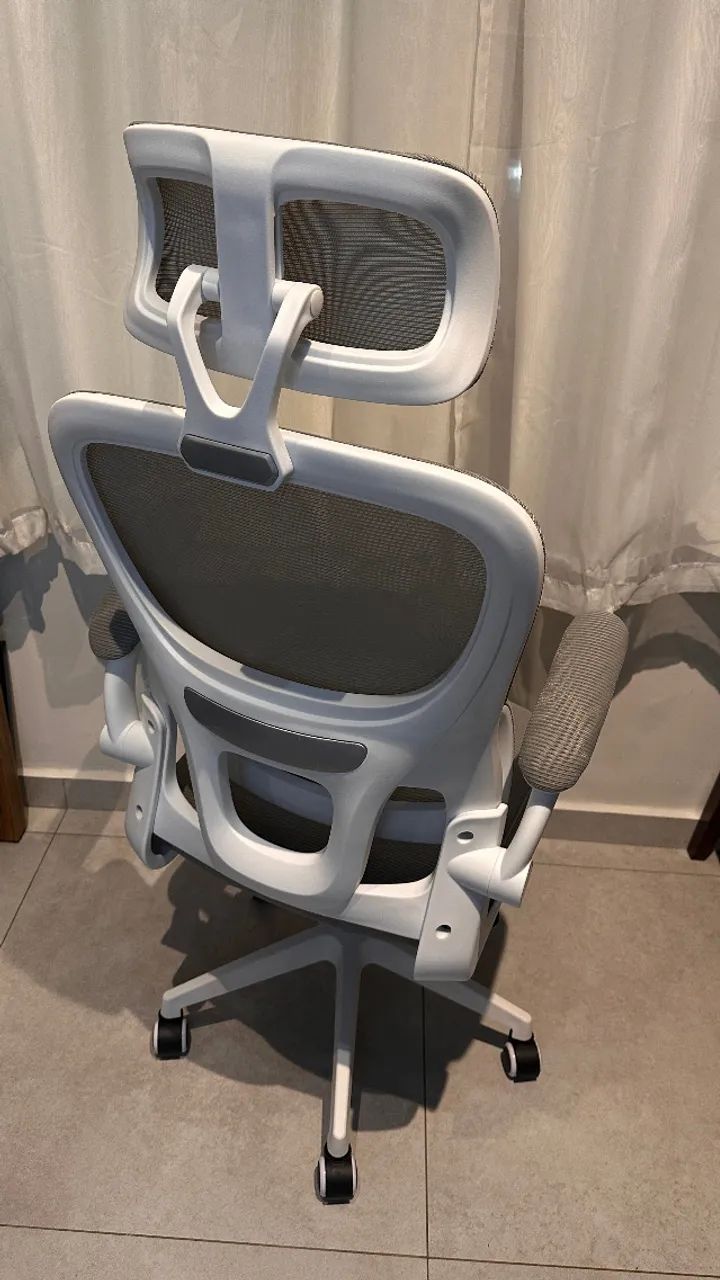 Cadeira de escritório ergonômica.  - Foto 3