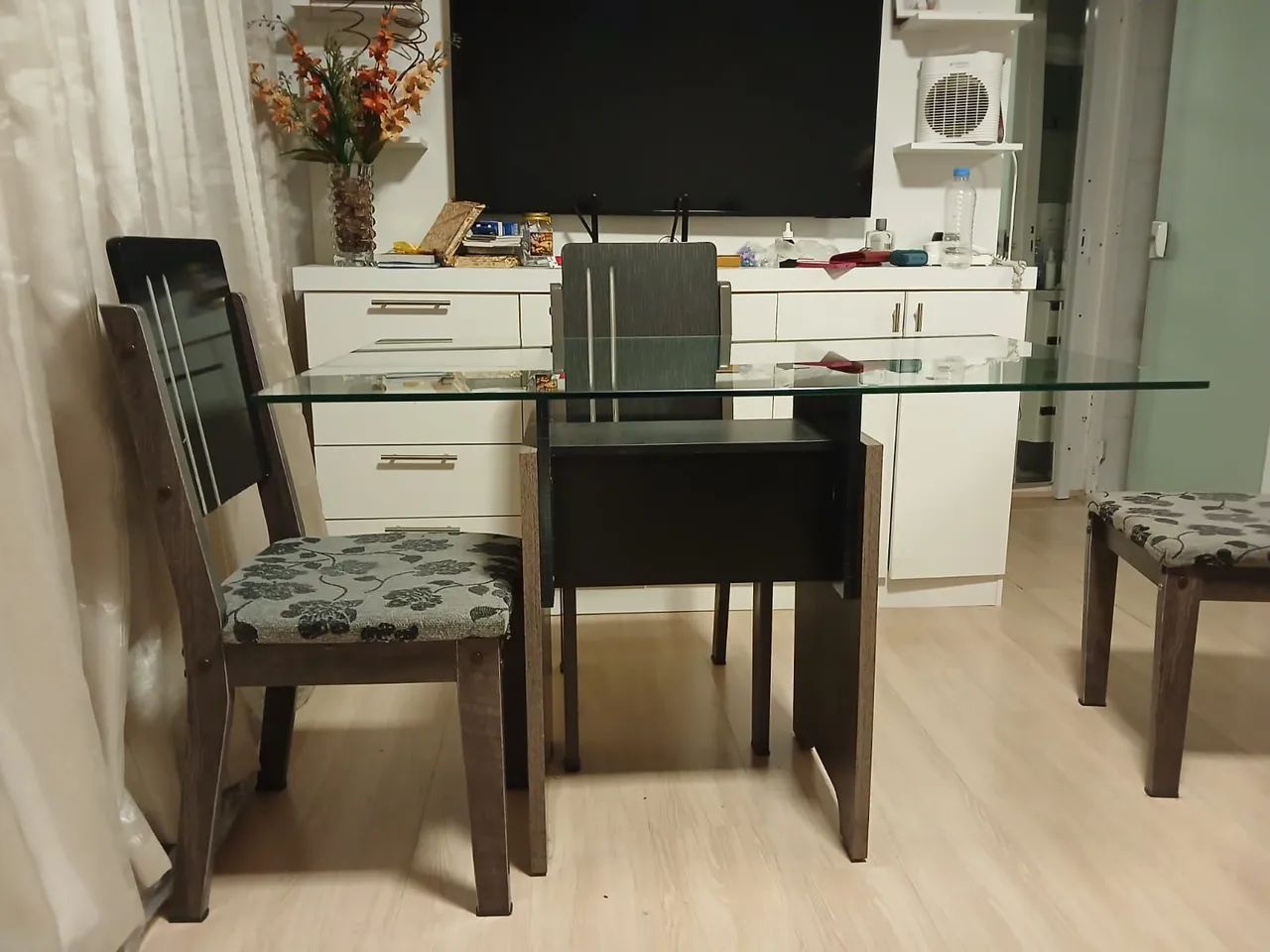 Conjunto Mesa e cadeiras jantar - Foto 2
