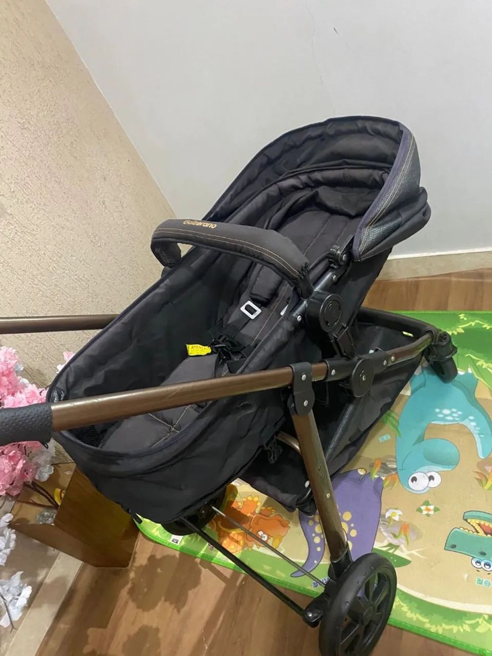 Carrinho Galzerano com bebe conforto e base  - Foto 3