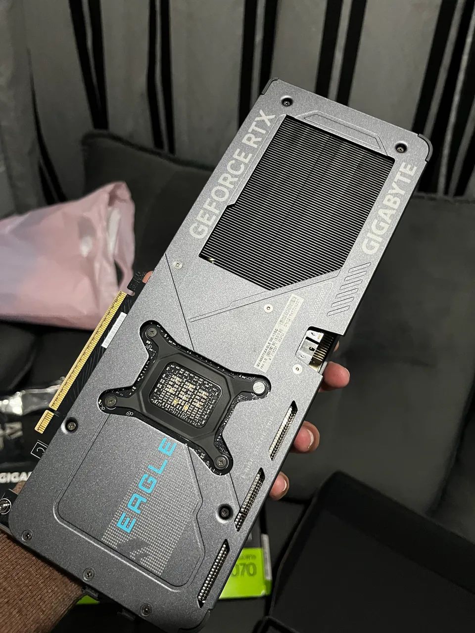 Rtx 5070 gigabyte eagle - Foto 5