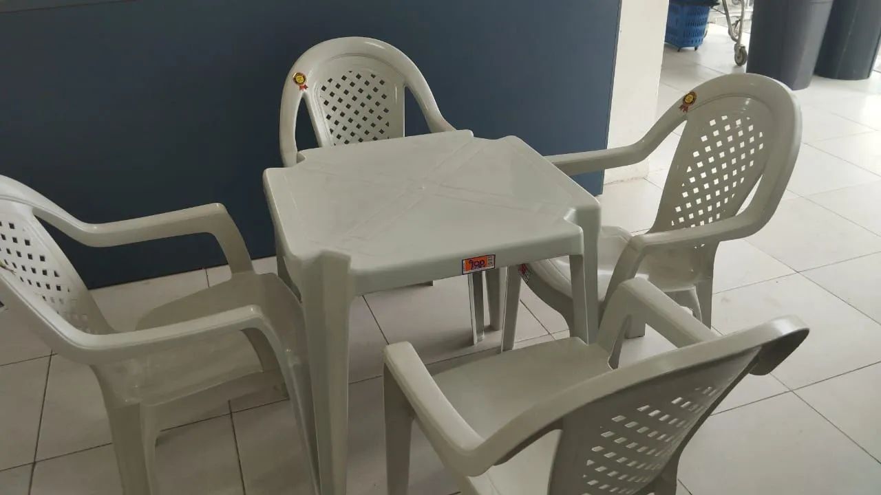 Jogo de mesa - Kit com 4 cadeiras encostos altos  - Foto 2