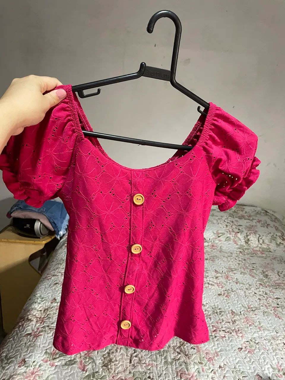 Várias peças de roupas feminina - Foto 4