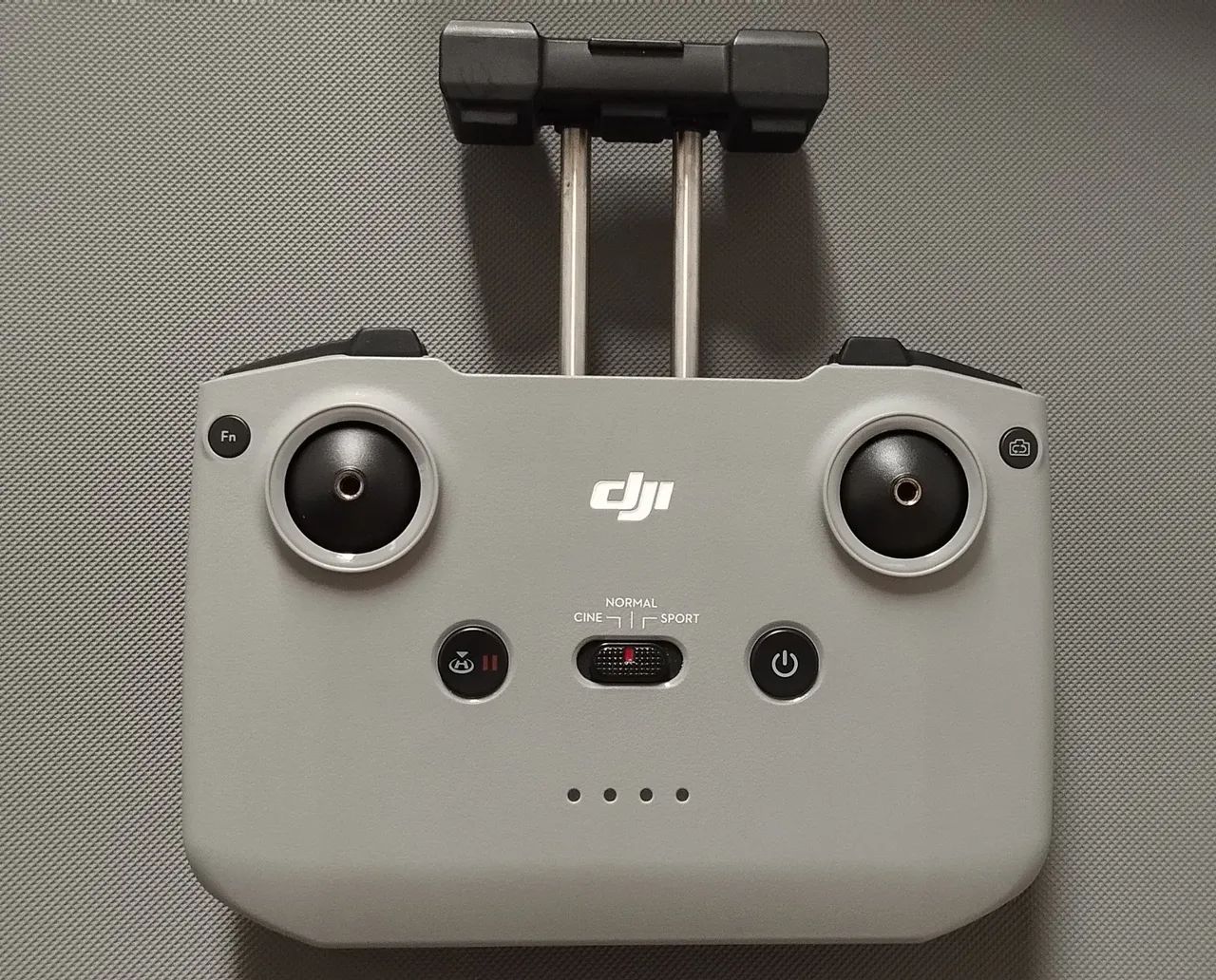 Controle de Drone DJI RC-N1 Praticamente sem uso  - Foto 3