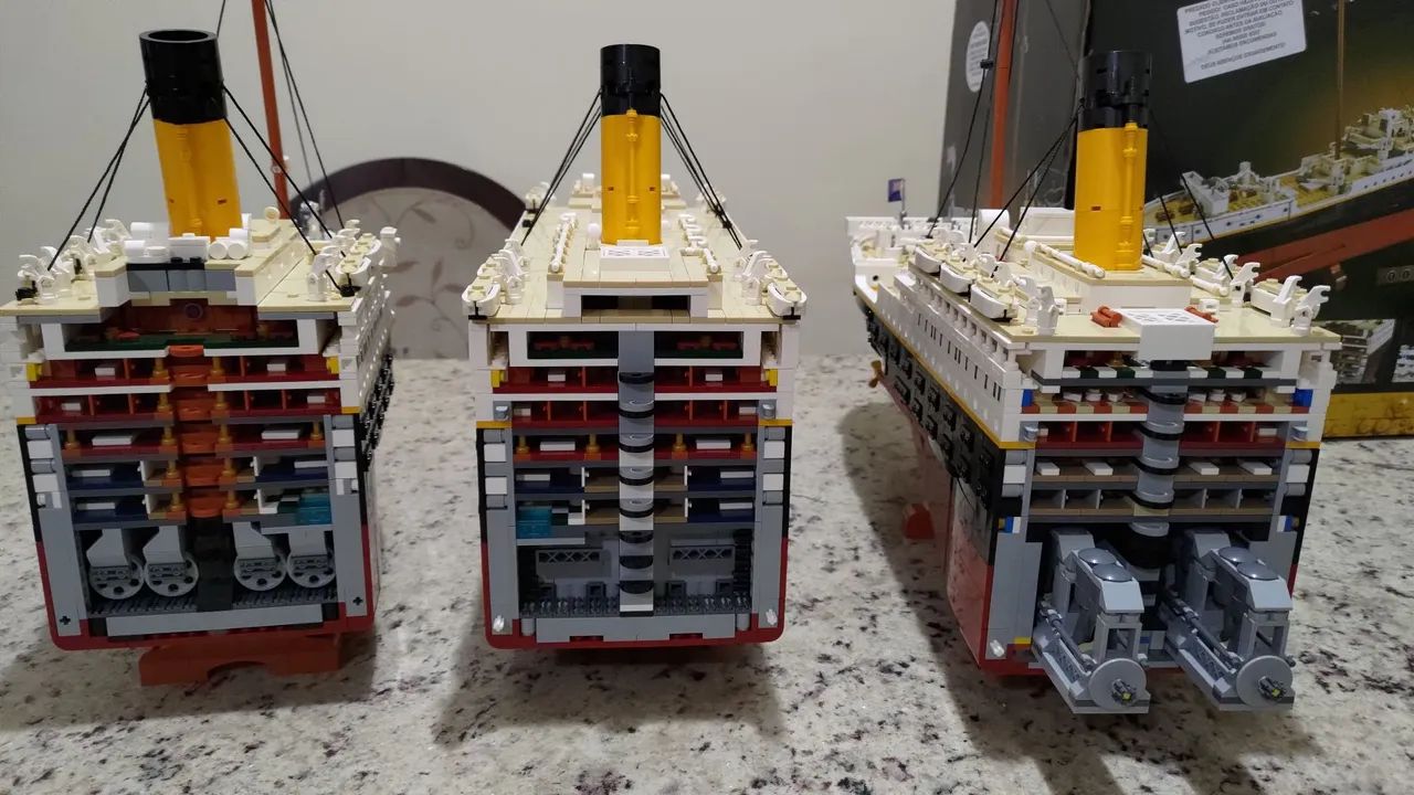 BLOCOS DE MONTAR TITANIC (135CM) 9090 PEÇAS MOD.REF. 10294 MARCA MEGA COMPATÍVEL COM LEGO  - Foto 3
