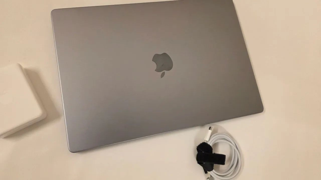 Macbook Pro 16 M1 Max 32gb 1tb GPU32 - Foto 5