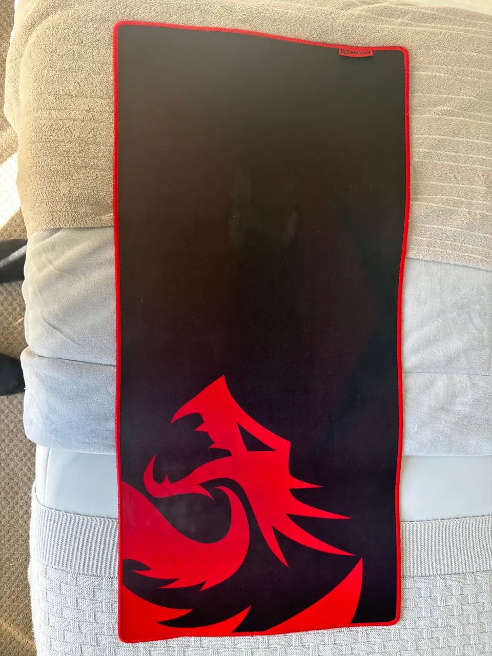 Mouse pad red dragon