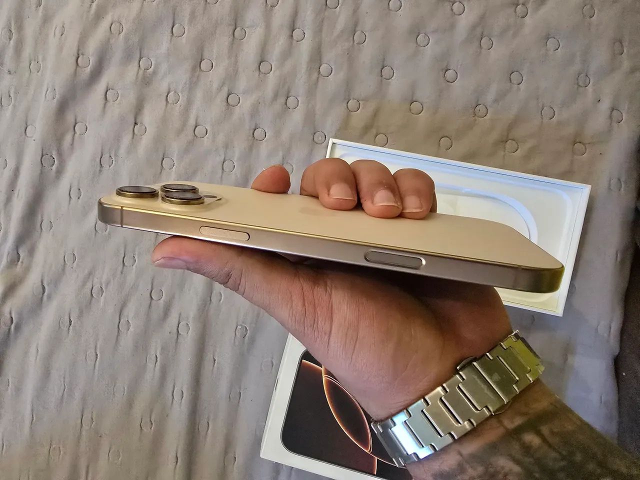 Iphone 16 pro max 256 gb - Foto 4