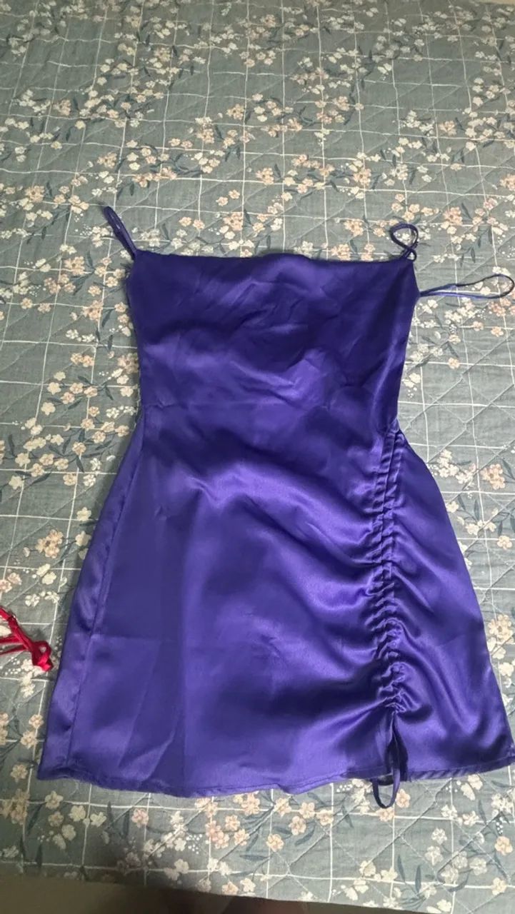 Vendo Vestidos de cetim  - Foto 2