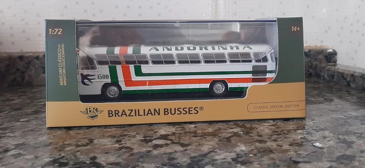 Miniatura de ônibus 