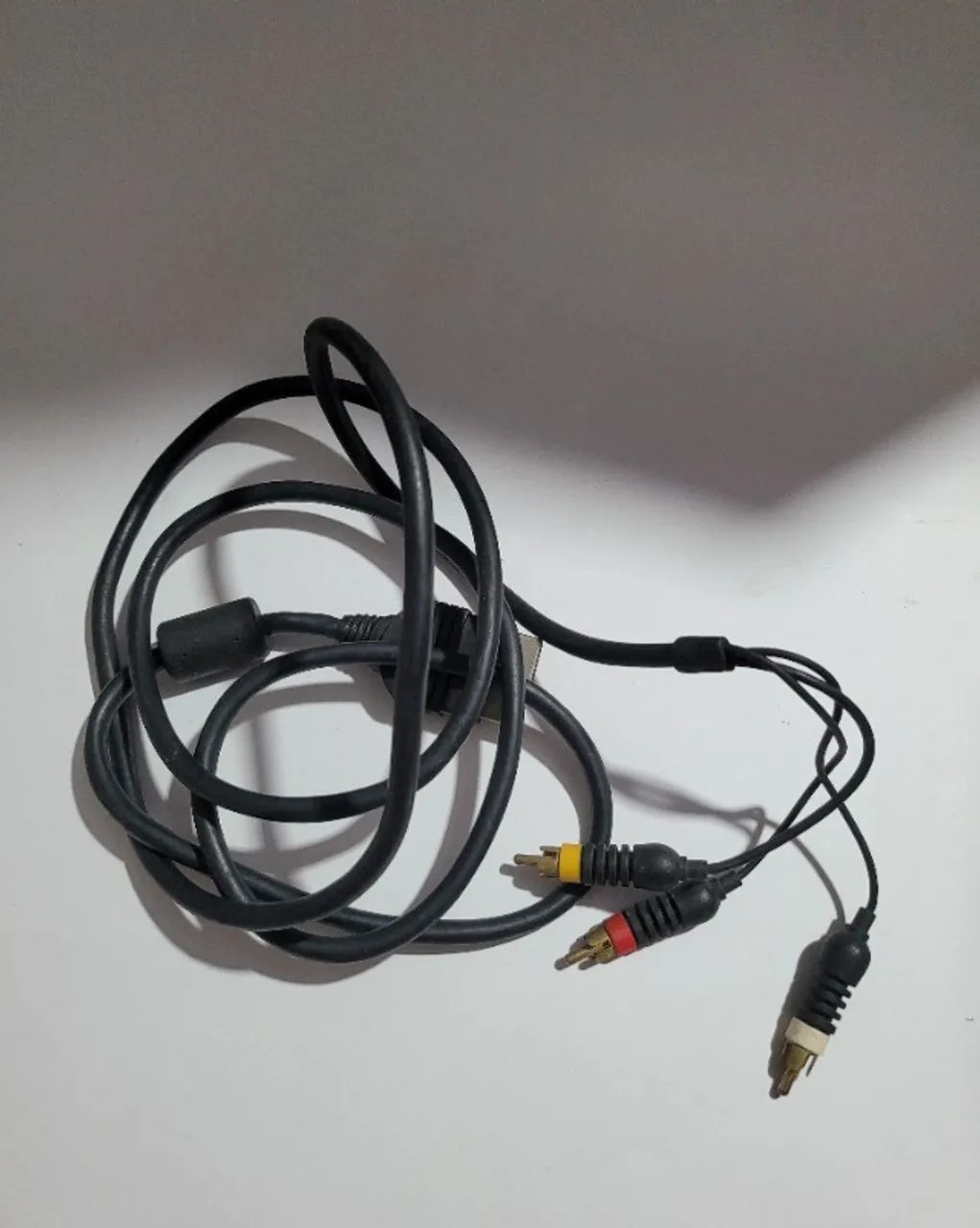 Cabo audio e vídeo original Xbox usado raro