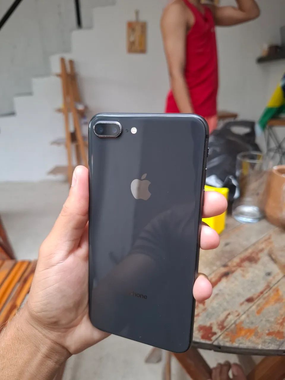 IPhone 8 plus vendo ou troco - Foto 2