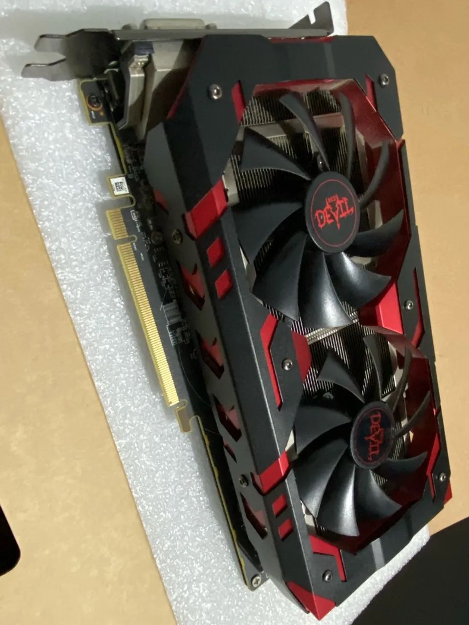 Placa de Vídeo Powercolor Rx 580 Red Devil - Foto 4