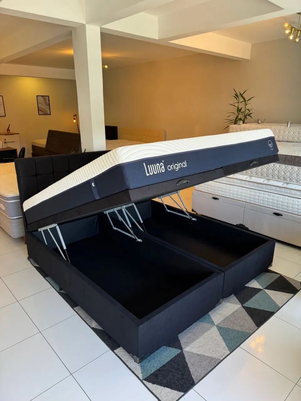 Cama KING COM BAÚ E COLCHÃO LUUNA - Entrego! 