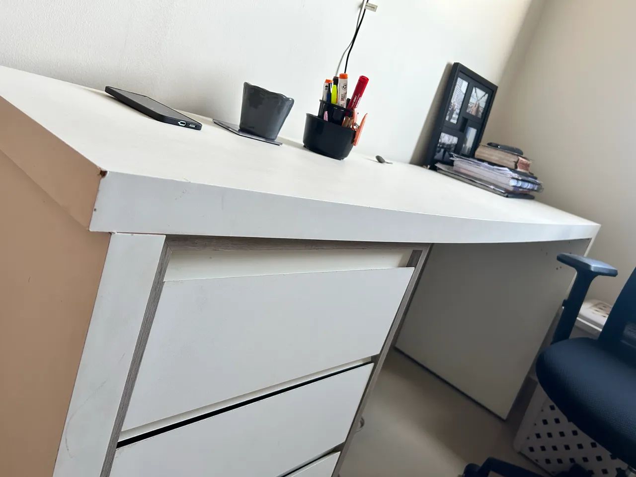 Mesa Planejada em MDF Com gavetas - Foto 2